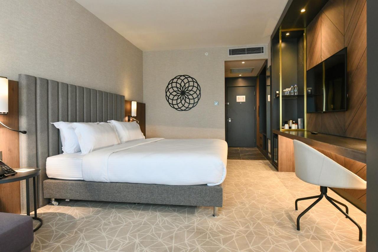 Otel Crowne Plaza By Ihg 5*